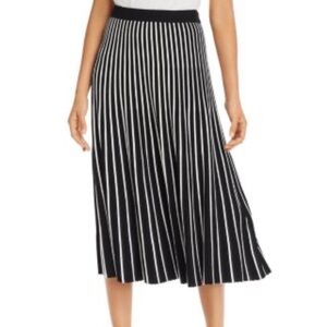 BCBG MAXAZRIA Striped Knit Accordian Pleated Skirt in Black and White SZ S